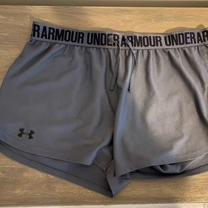 NEW gray Under Armour shorts size L!